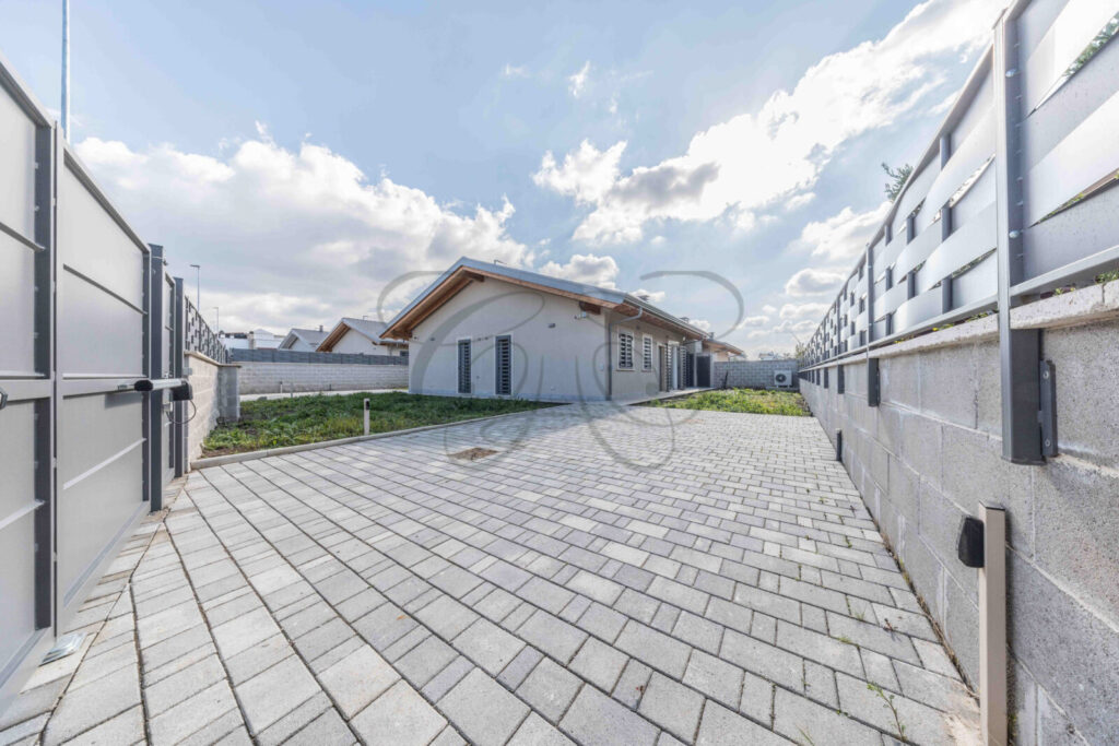 brand new villa rome marino