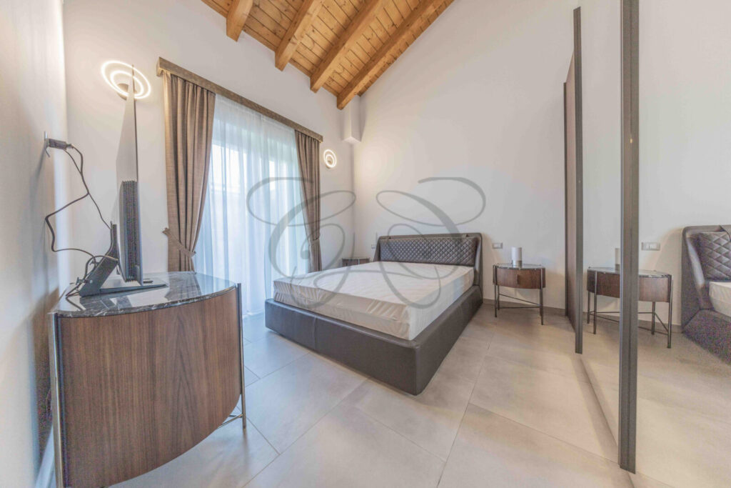 brand new villa rome marino
