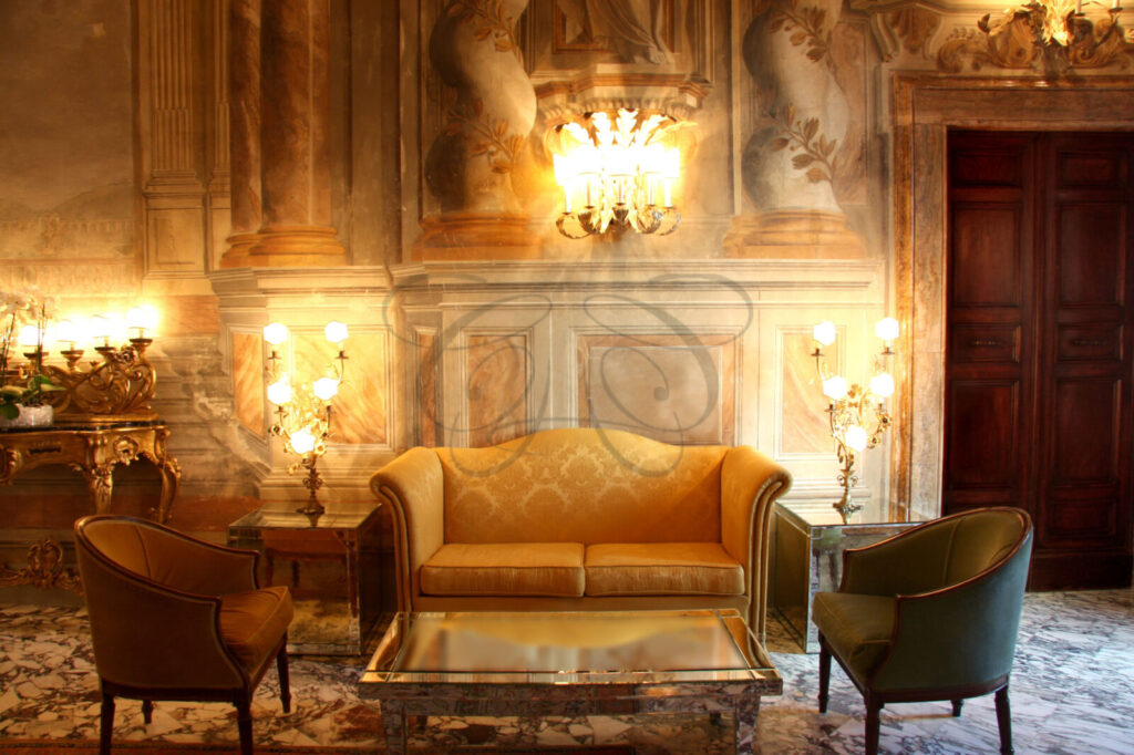 attico roma piazza navona, salone, divano, arredi di lusso, venduto da Class & Country Homes