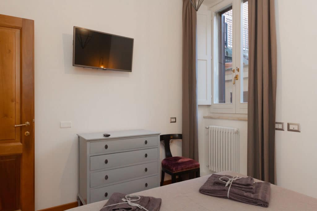 Apartment for Rent Spanish Steps – Elegant Renovated Apartment via del Babuino - Class & Country Homes