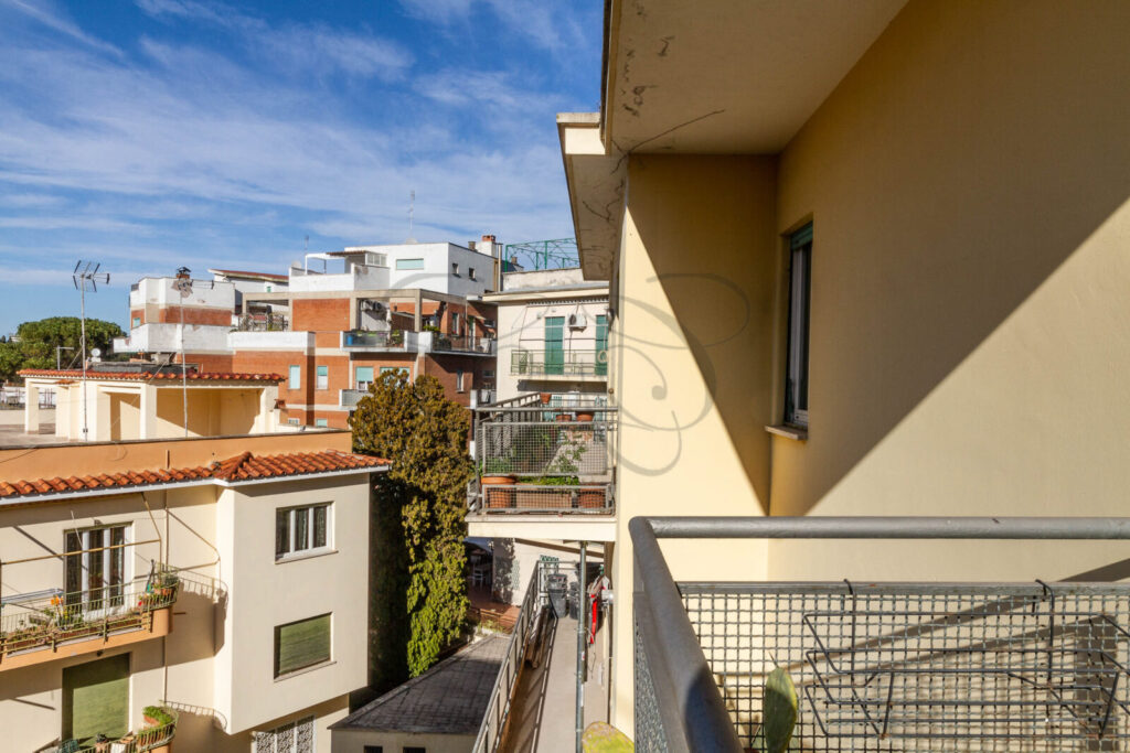 appartamento monteverde, balcone, vista esterna, venduto da Class & Country Homes