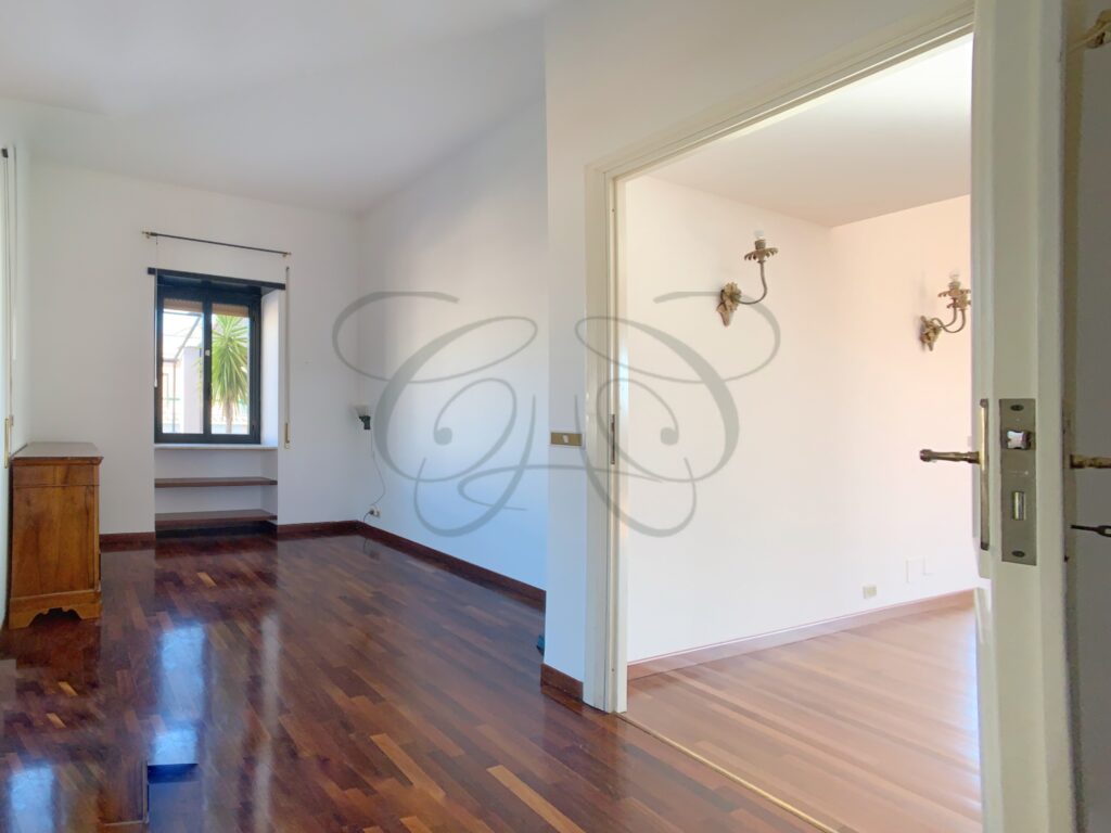 penthouse for rent in rome