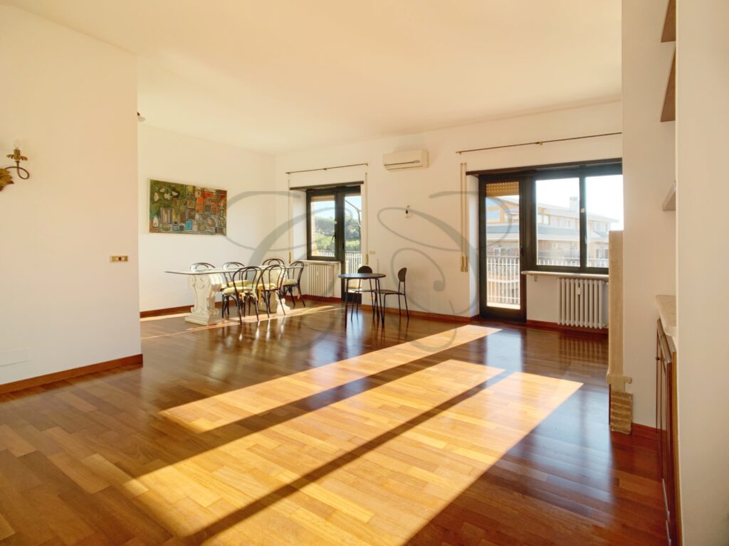 penthouse for rent in rome