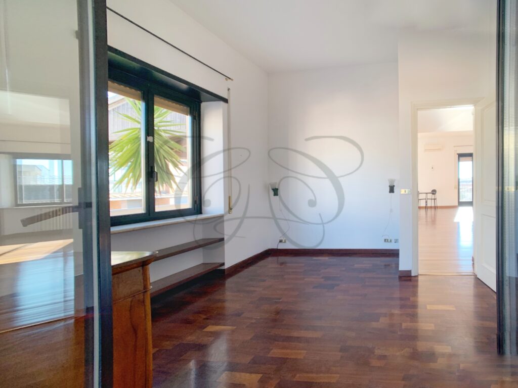 penthouse for rent in rome
