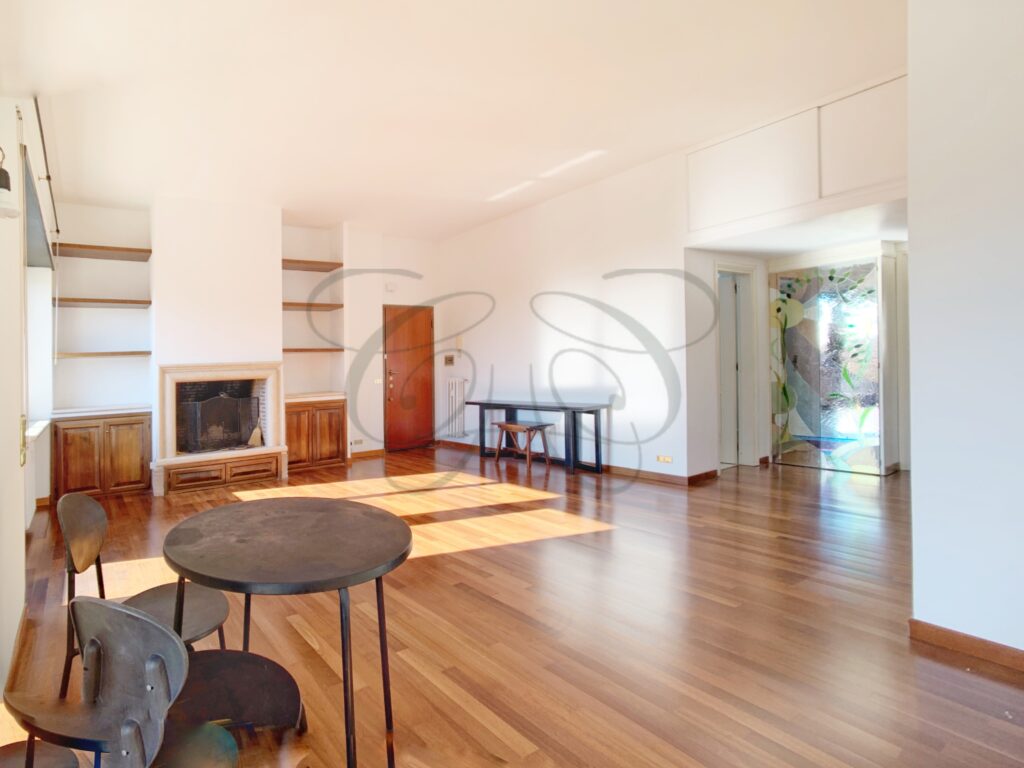 penthouse for rent in rome