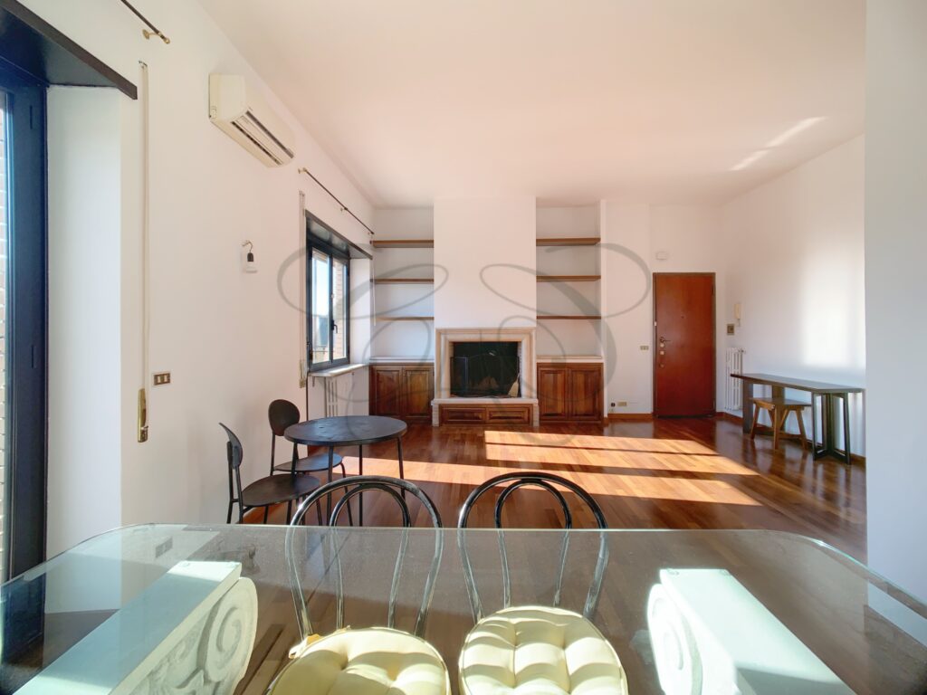 penthouse for rent in rome