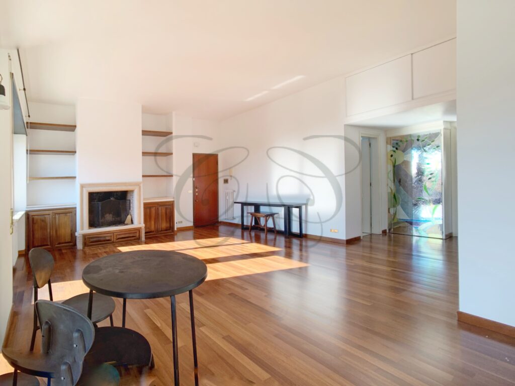 penthouse for rent in rome