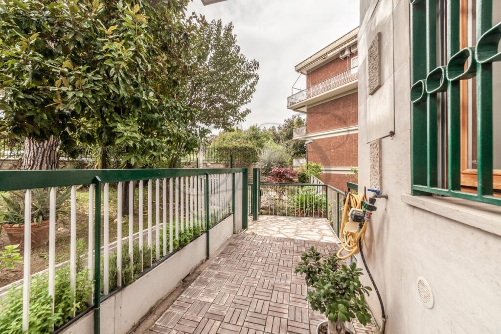 Buy House in Rome Italy