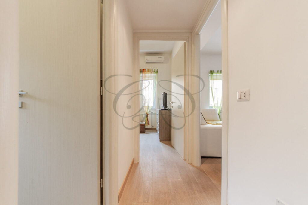 vendita appartamento monteverde, disimpegno, corridoio, affittato da Class & Country Homes