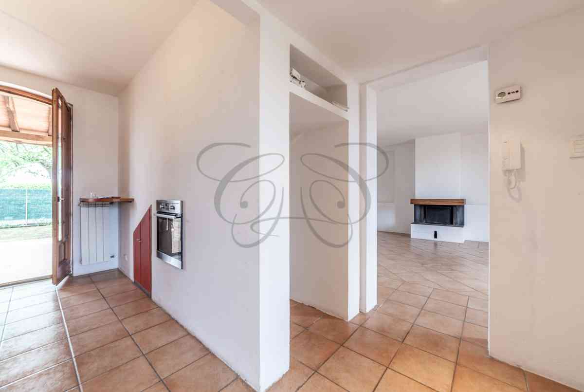 Homes In Rome Italy Houses for Sale in Rome Italy: Semi-Detached Farmhouse | Class ...