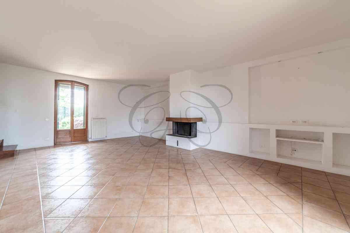Homes In Rome Italy Houses for Sale in Rome Italy: Semi-Detached Farmhouse | Class ...