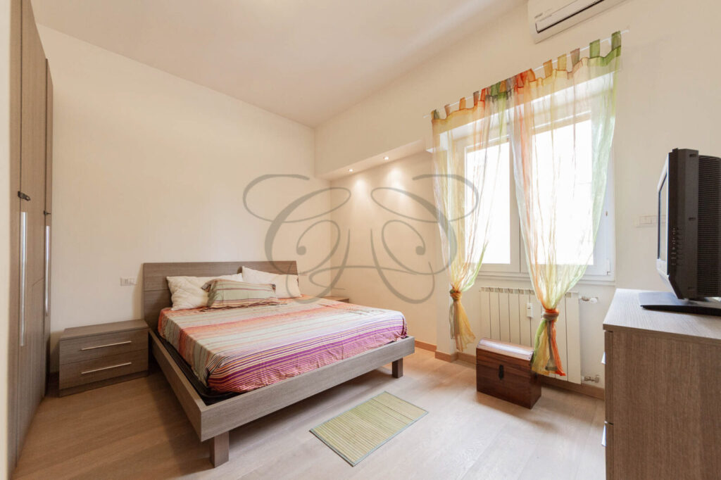 vendita appartamento monteverde, camera da letto, luminosità, balcone, affittato da Class & Country Homes