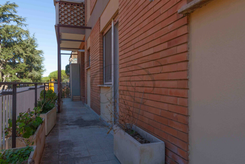 Rent Rome International Schools