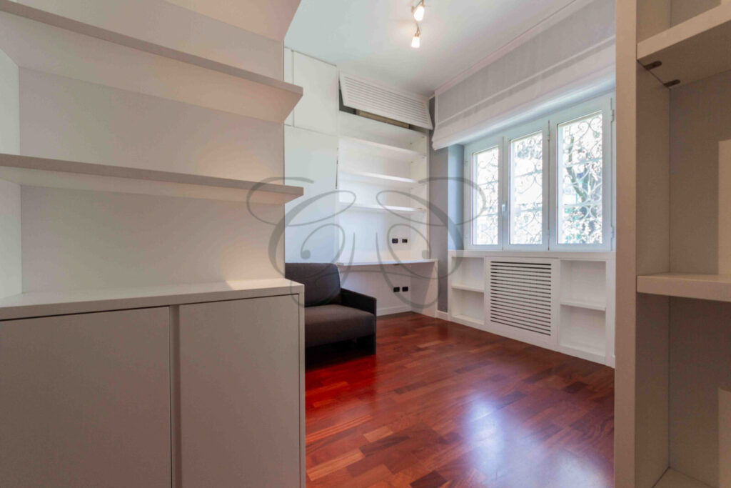 Rent in Rome with Terrace