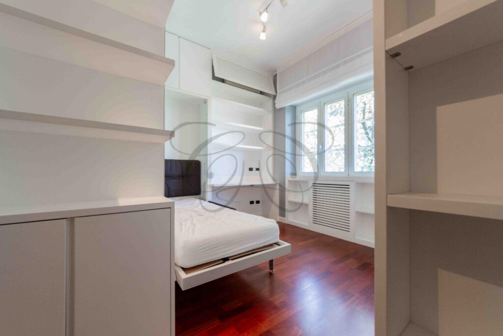 Rent in Rome with Terrace