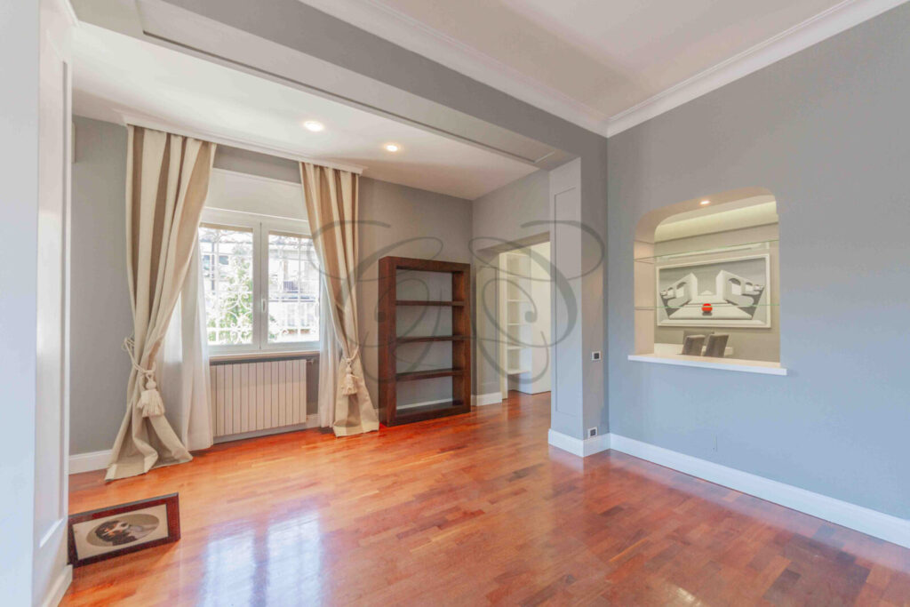 Rent in Rome with Terrace