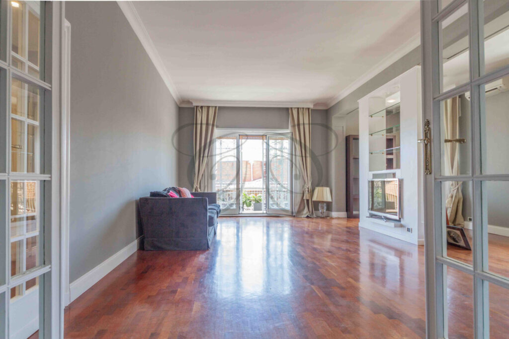 Rent in Rome with Terrace