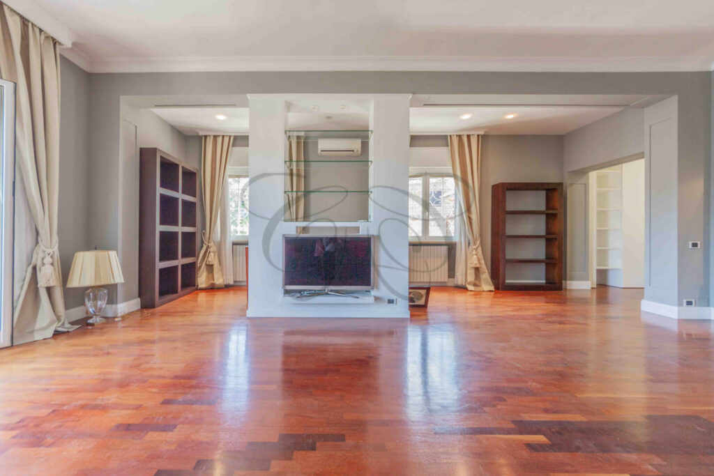 Rent in Rome with Terrace