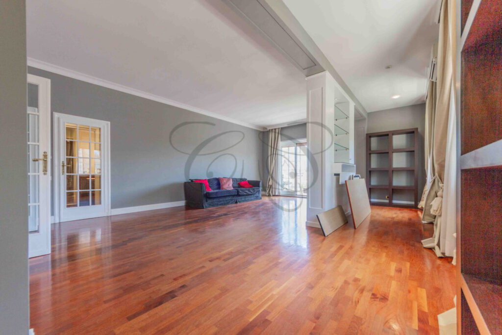 Rent in Rome with Terrace