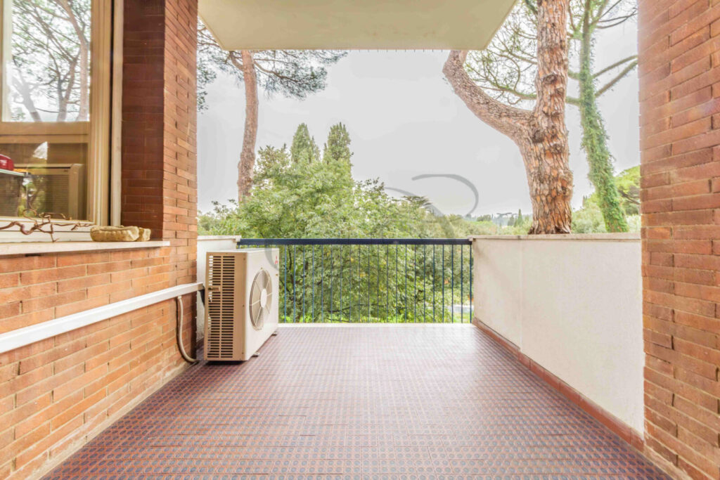 Apartments with Terrace in Rome