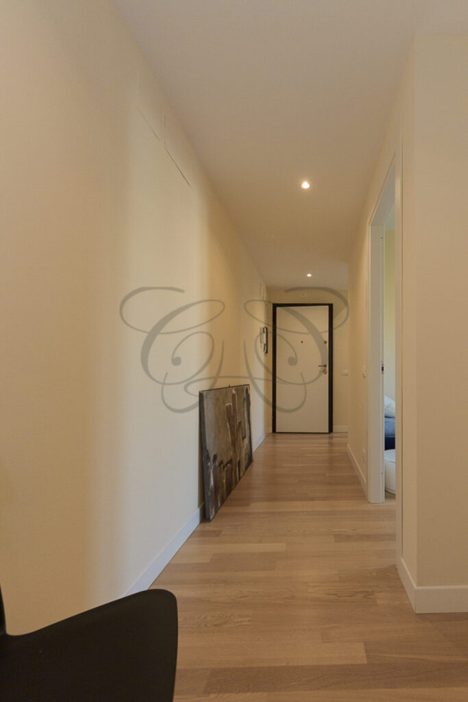 Rent Rome Central Area: Furnished 3-Rooms with Garage - Class & Country Homes