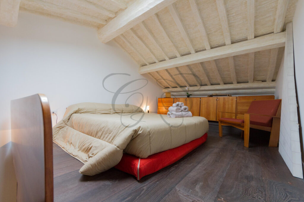 Elegant Apartment Rental in Historic Borgo Pio