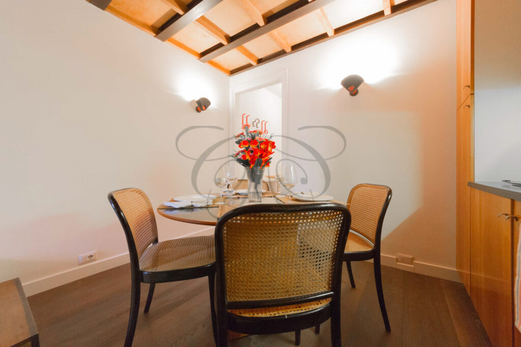 Elegant Apartment Rental in Historic Borgo Pio
