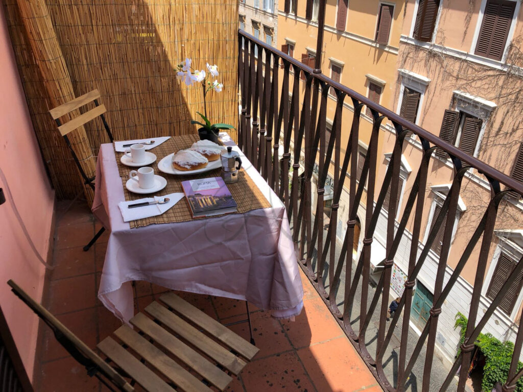Elegant Apartment Rental in Historic Borgo Pio