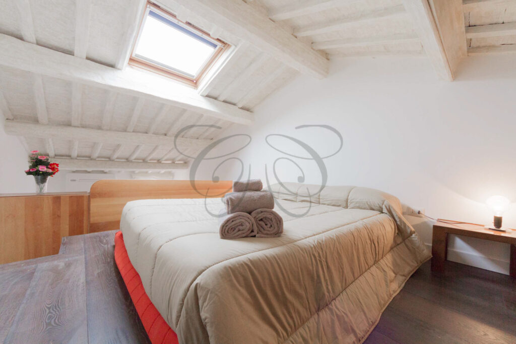Elegant Apartment Rental in Historic Borgo Pio