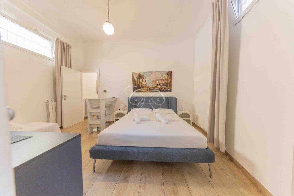 Prati Rome apartment for sale investment — main room with high ceilings