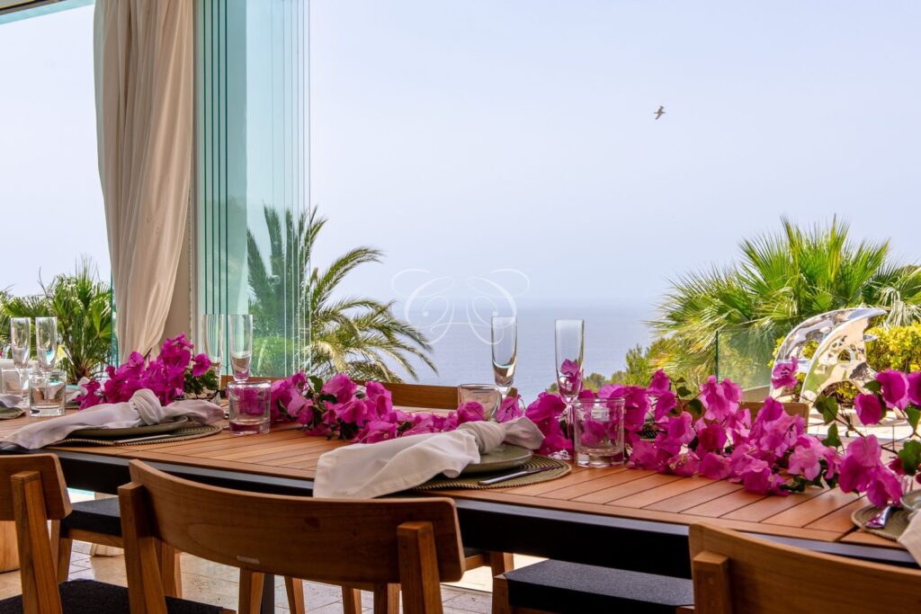 Roca Llisa Ibiza luxury villa for sale — outdoor dining area